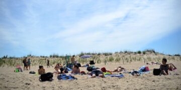 6 Beaches With Refreshingly Cool Water