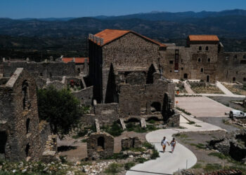 Rampant Fires Prompt Greece to Disturb Antiquities to Save Them