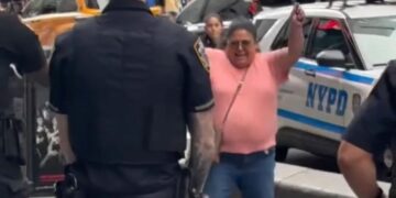 Dramatic video shows knife-wielding woman who stabbed two charge at NYC cops after making chilling threat