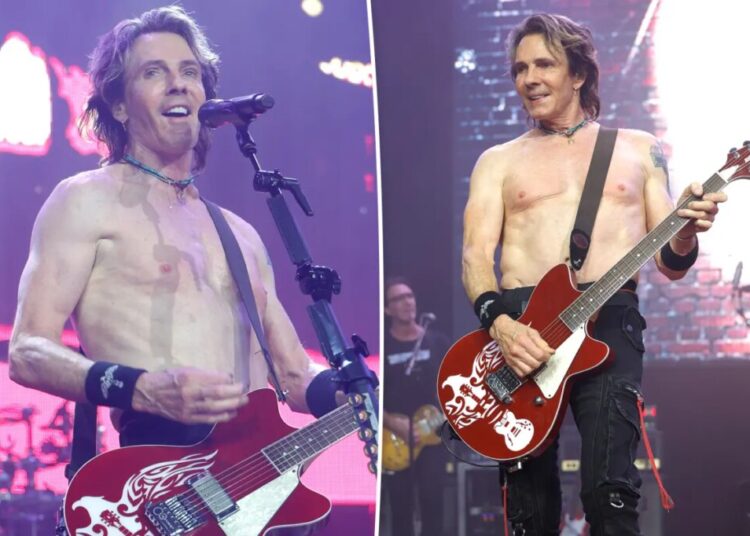 Shirtless Rick Springfield, 77, shows off toned body during Las Vegas concert