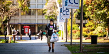 Community colleges would be able to award far more bachelor’s degrees if Newsom approves