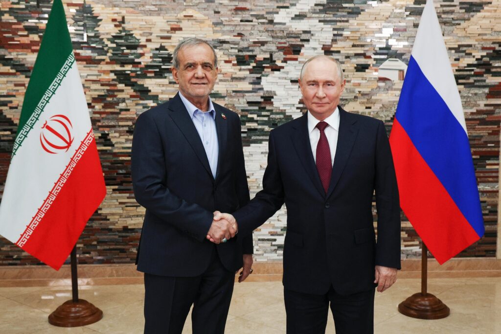 Putin pledges support to Iran, rallies leaders to challenge U.S.