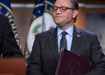 House passes short-term funding bill to avoid a shutdown before the election
