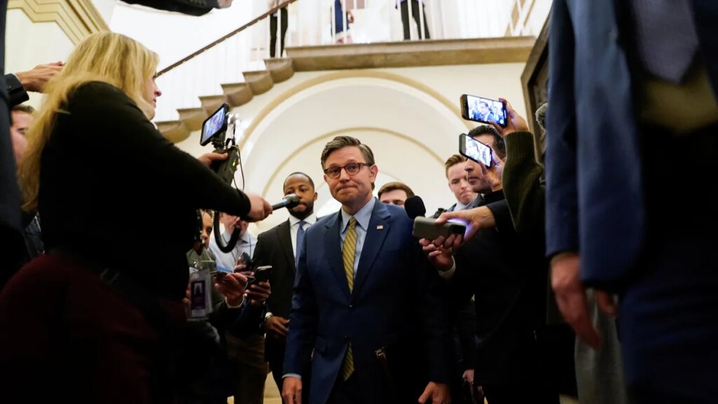 Mike Johnson lobs new threat at Dems minutes after shutdown vote: ‘Keep the nine’