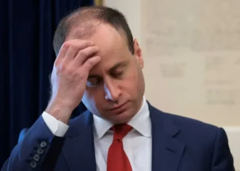 Trump aides quietly prepping untested tactics as Dem clash nears ‘uncharted territory’