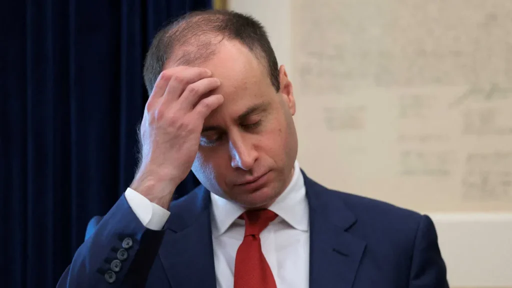 Trump aides quietly prepping untested tactics as Dem clash nears ‘uncharted territory’