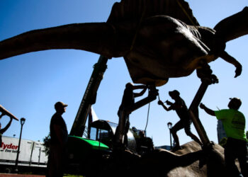A Nearly 200-Year-Old Museum Known for Its T. Rex Faces Extinction