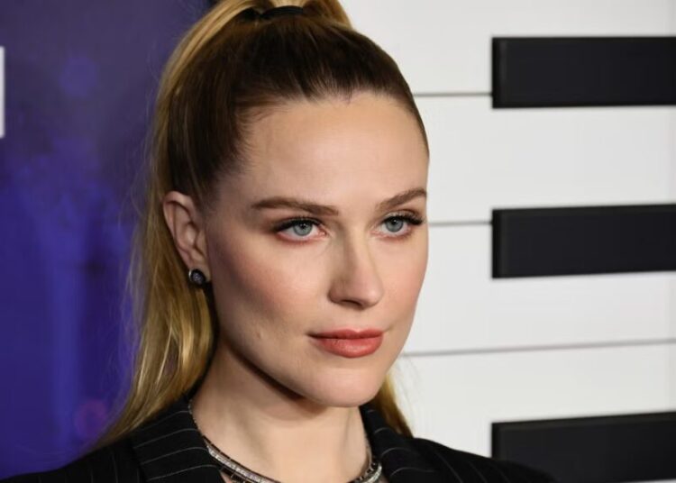 Evan Rachel Wood Calls Out ‘Practical Magic’ Co-Stars:  ‘No One Who Worked on the Original Film’ Talked to Her About Sequel