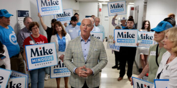 Mike Minogue Wins G.O.P. Nomination for Governor in Massachusetts