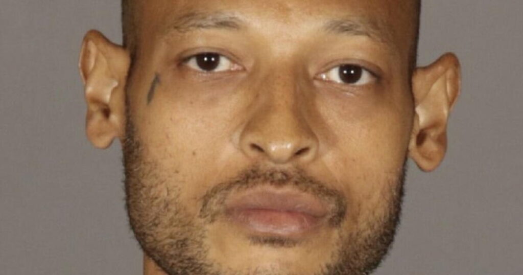 Notorious crouching sniffer known throughout Glendale and Burbank is arrested again