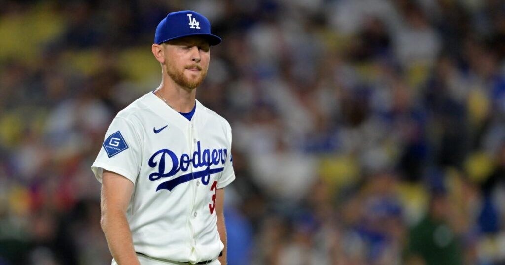 Sluggish Dodgers open homestand with lopsided loss to Cardinals