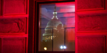 Poll shows nearly 90% of Americans believe government corruption is widespread