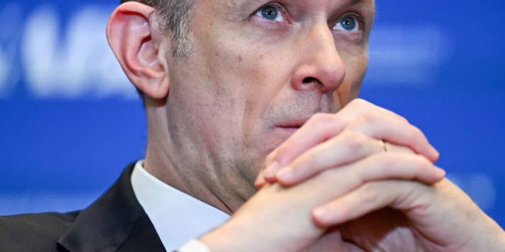 Chicago Fed’s Austan Goolsbee wants to get back to ‘old school’ economics: Focused on ordinary Americans, mindful of AI hype, and sharp on inflation