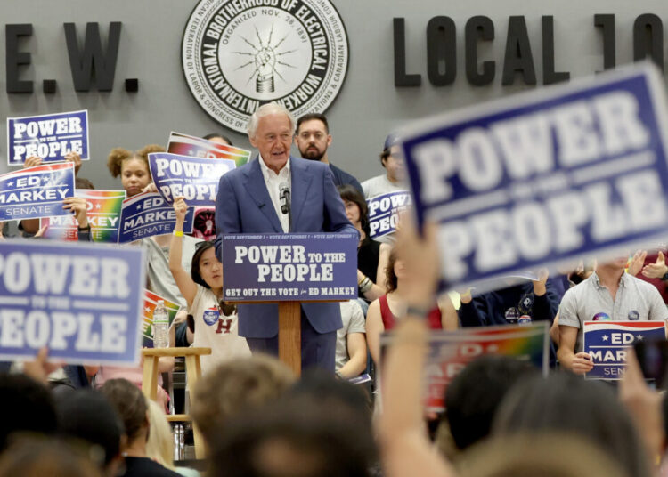 Democrats’ battle over establishment figures heads to New Hampshire