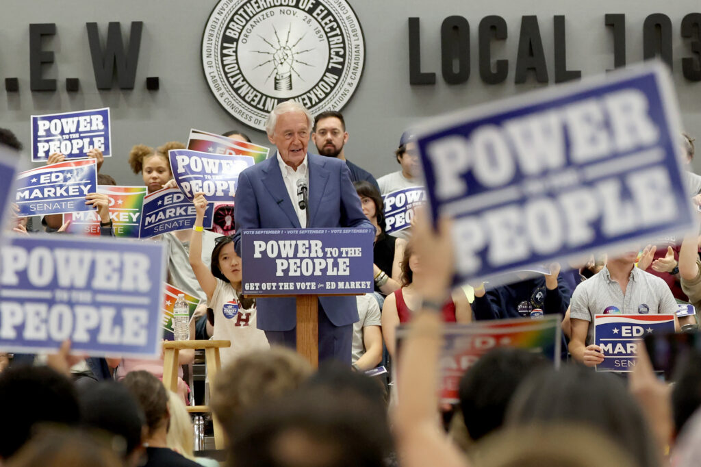Democrats’ battle over establishment figures heads to New Hampshire