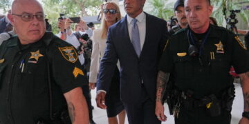 Tiger Woods pleads guilty to reckless driving, loses driver’s license for five years