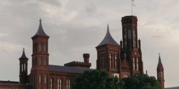 The White House Is Trying to Ice Out the Smithsonian