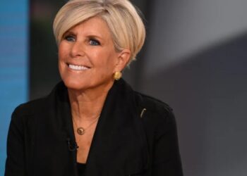 Despite being a multimillionaire, Suze Orman still cooks at home whenever possible—and says eating out is one of the biggest wastes of money