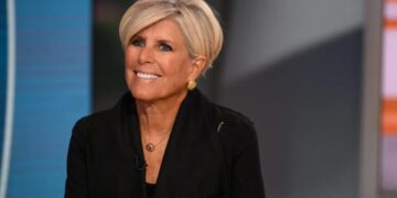 Despite being a multimillionaire, Suze Orman still cooks at home whenever possible—and says eating out is one of the biggest wastes of money