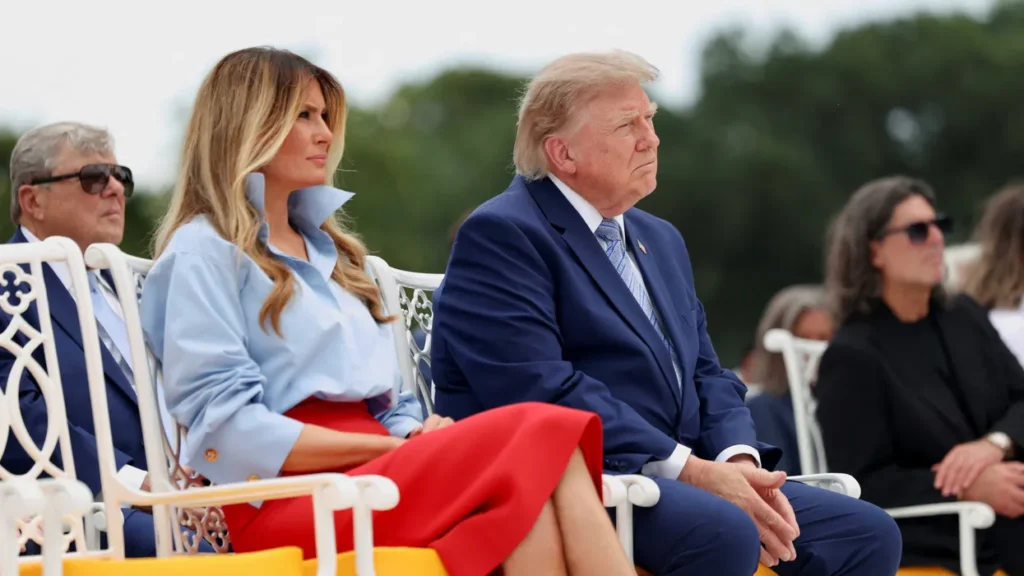 Freaked-out Republicans get secret Rose Garden invite as Trump clings to massive war chest