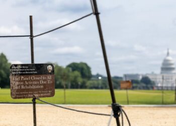 Mile-long stretch of National Mall closed until 2027 for turf renovation