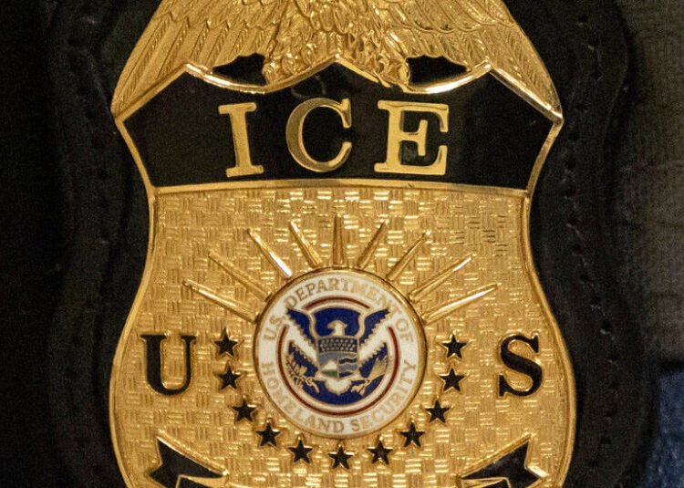 A Mayor’s Wife Is Injured as ICE Chases Another Driver, Officials Say