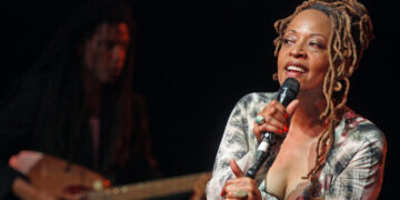 Cassandra Wilson, Star Jazz Singer, Dies at 70