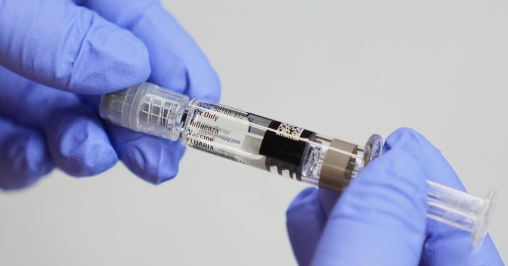 Top U.S. doctors offer updated flu and COVID vaccine recommendations, aiming to ease confusion