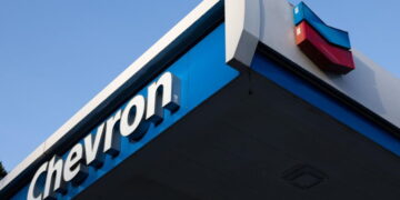 Chevron’s $7-billion Venezuela gamble aims to double oil output