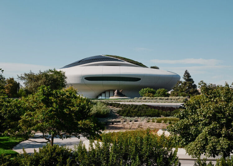 What Is ‘Narrative Art’? The Lucas Museum Finally Shows Us Its Vision.