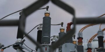 AI wants electricity now. The electric grid needs years to catch up