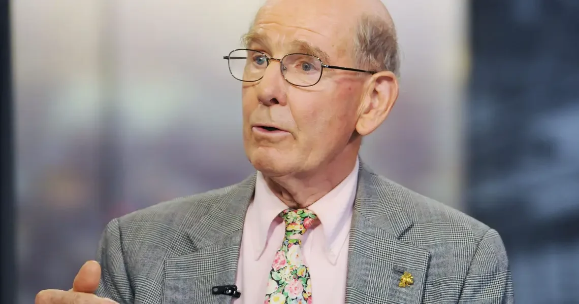 Legendary economist Gary Shilling says consumer signals point to a recession in the next 12 months
