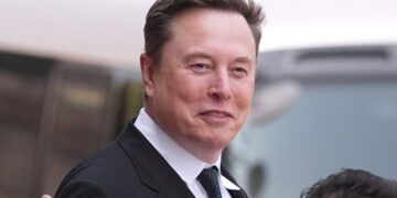 Elon Musk Makes His First Spending Push in Key Midterm Races