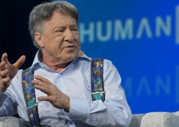 AI visionary Ray Kurzweil is joining a Silicon Valley startup developing a brain computer system that involves snorting nano particles