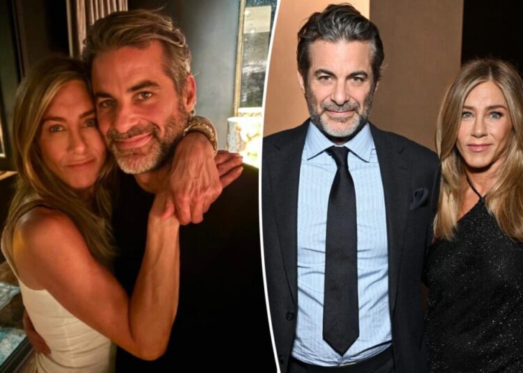 Jennifer Aniston’s close circle ‘not sold’ on ‘opportunist’ boyfriend Jim Curtis: sources