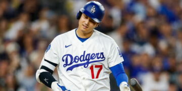 Dodgers sit Shohei Ohtani against Cardinals as health concerns mount
