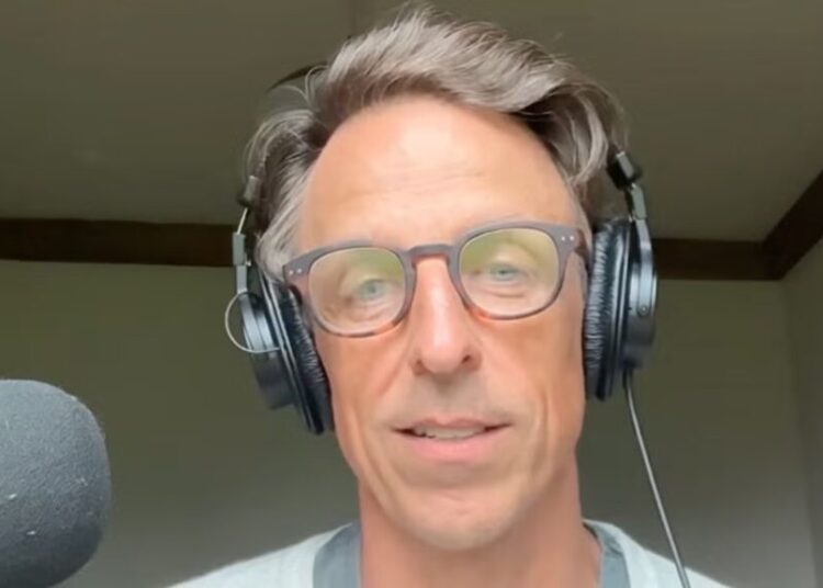Seth Meyers Roasts Trump’s Lake Ontario Rebrand as ‘Some Real Dork S—t’