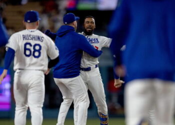 Teoscar Hernández’s walk-off double rescues Dodgers from sweep vs. Cardinals