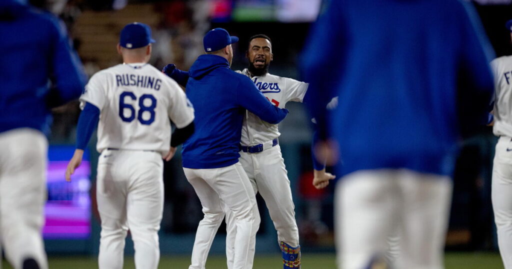Teoscar Hernández’s walk-off double rescues Dodgers from sweep vs. Cardinals