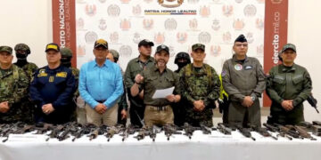 Colombia’s New President Poses With Dead Bodies in Show of Force