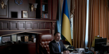 After Fighting Russia Fiercely, He Wants to Forge Ukraine’s Path to Peace