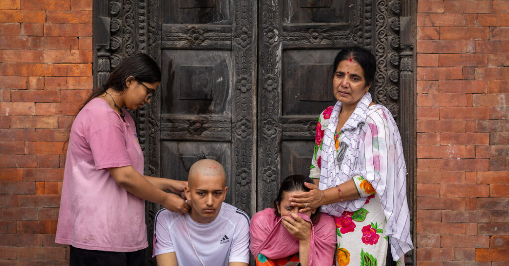 Families Turn to Symbolic Cremation After Nepal Floods