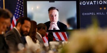 Elon Musk said to be ‘freaking out’ over forthcoming expose: ‘The bully is mad’