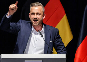 Germany’s Far Right, Edging Close to Power, Remains Close to Extremists