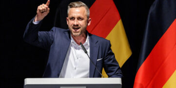 Germany’s Far Right, Edging Close to Power, Remains Close to Extremists