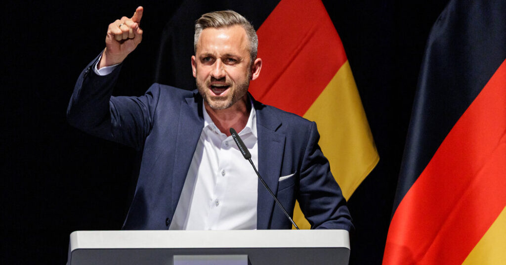 Germany’s Far Right, Edging Close to Power, Remains Close to Extremists
