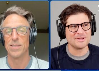 Seth Meyers and Sal Gentile Joke They’ve ‘Finally Learned Something’ From Trump in Latest ‘Closer Look’ Podcast
