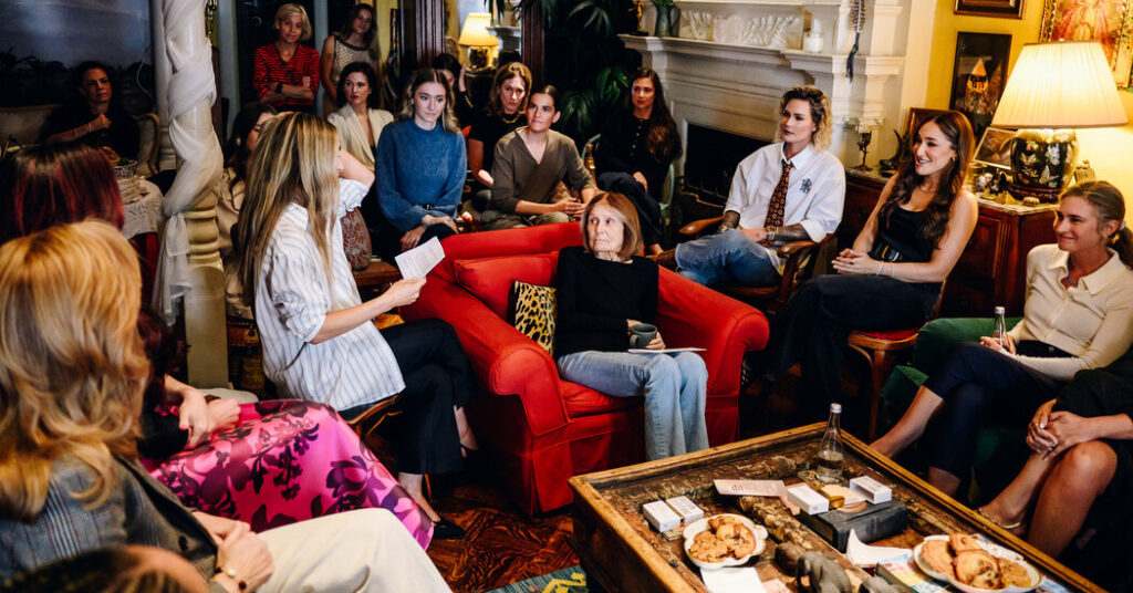 Gloria Steinem Stayed Positive, Even as the Manosphere Took Hold