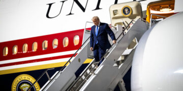 Trump Plans to Use Qatari Jet for Another Overseas Flight Despite Security Concerns