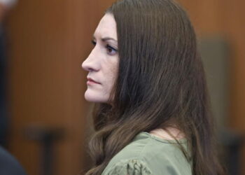 Judge in Lindsay Clancy case says he’ll declare a mistrial, then gives defense 1 hour to appeal
